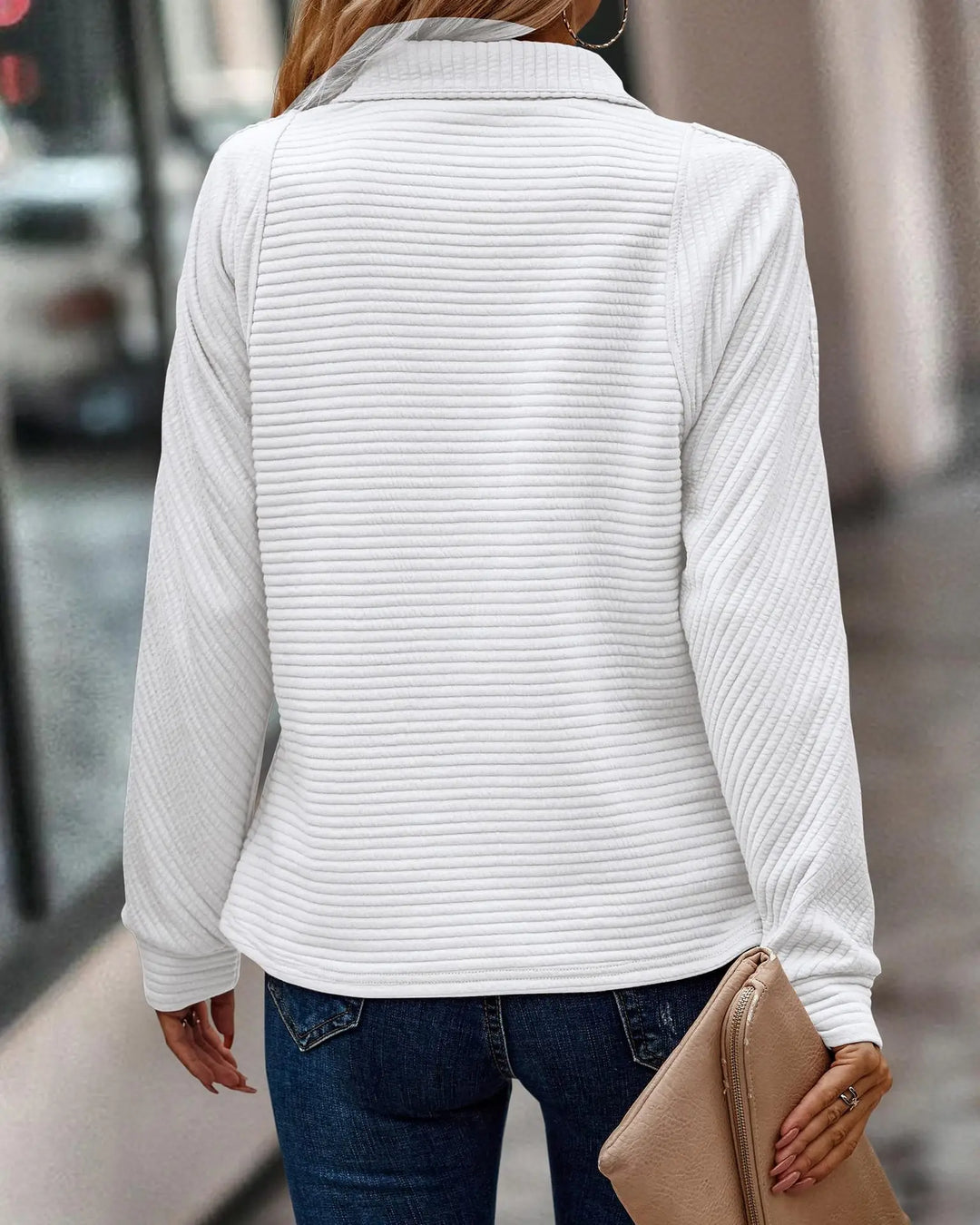 FASHIONABLE PULLOVER WITH ZIP UP